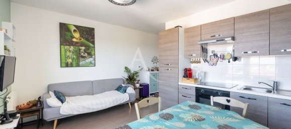 Квартира с 1 спальней в Жуи-ле-Мутье, Франция № 354085 3