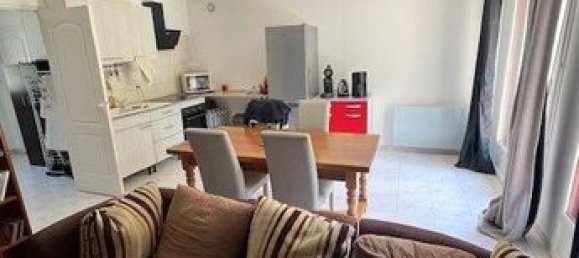 2 bedrooms House in Soissons, France No. 304309 4