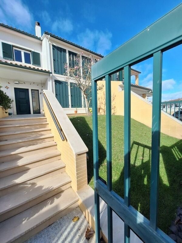 4 chambres Villa à Sao Martinho do Porto, Portugal No. 251382