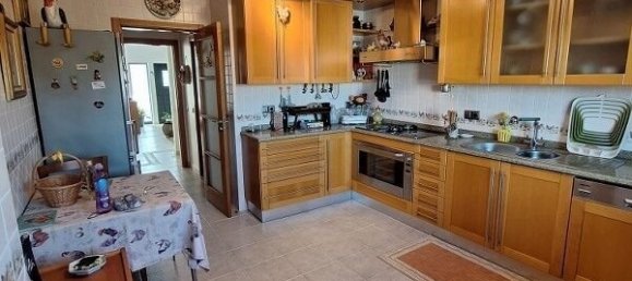 4 bedrooms Villa in Sao Martinho do Porto, Portugal No. 251382 2