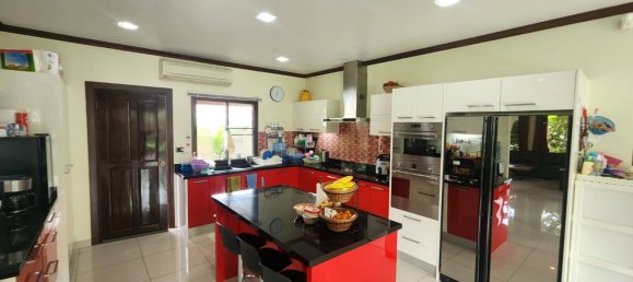 3 bedrooms Cafe / restaurant in Pattaya, Thailand No. 5092 29