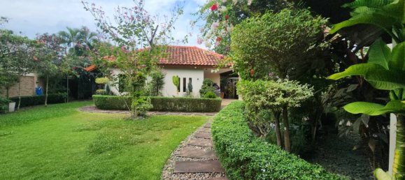 3 bedrooms Cafe / restaurant in Pattaya, Thailand No. 5092 2