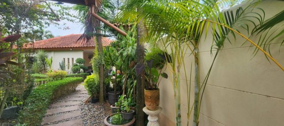 3 bedrooms Cafe / restaurant in Pattaya, Thailand No. 5092 16