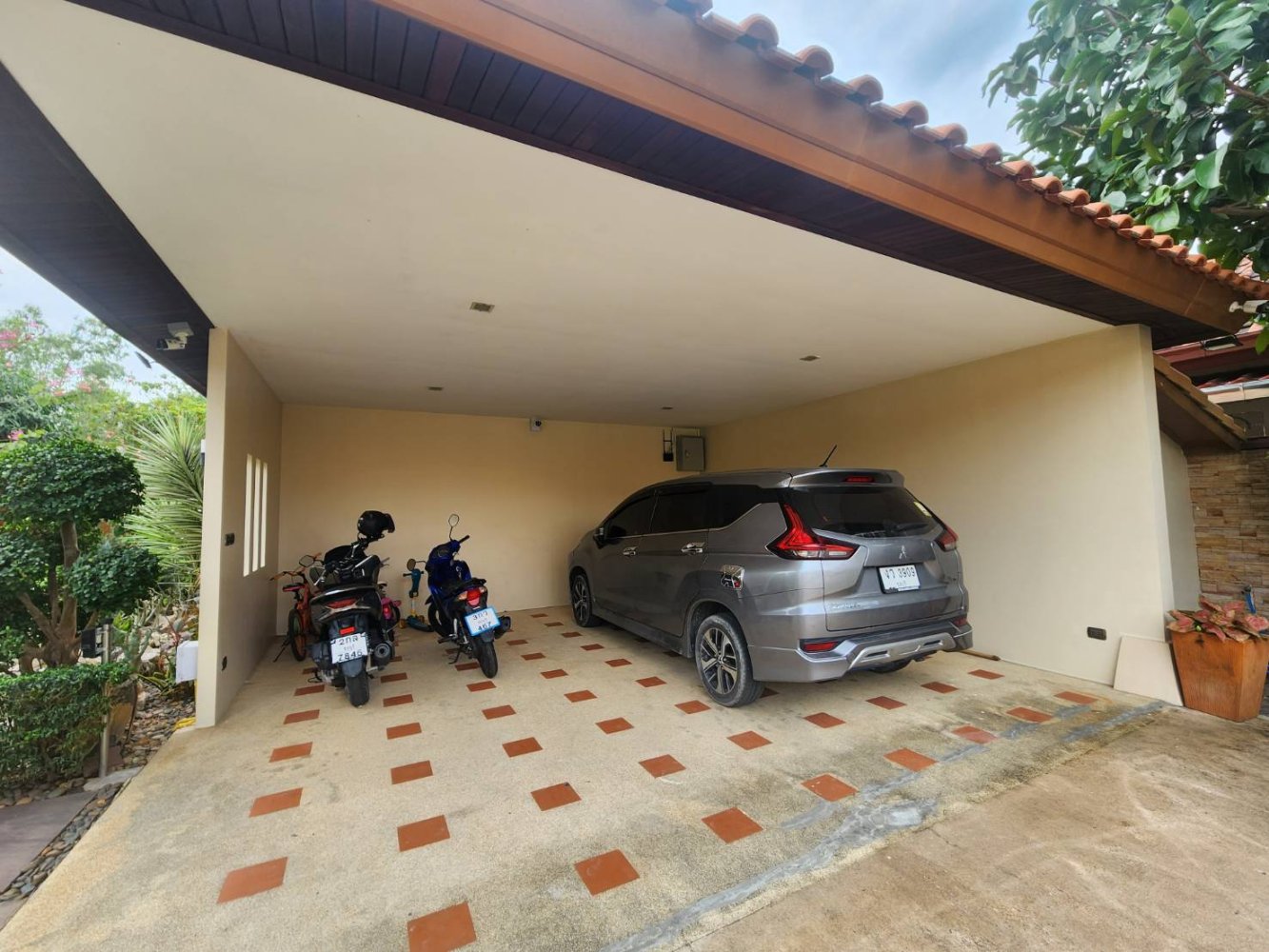 3 bedrooms Cafe / restaurant in Pattaya, Thailand No. 5092