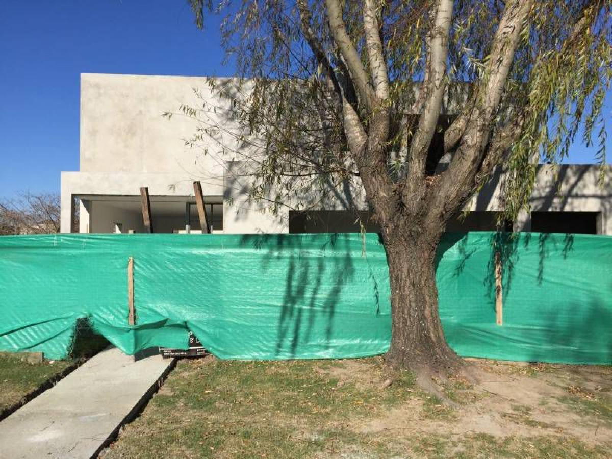 Casa T4 em Tigre, Argentina N.º 7206