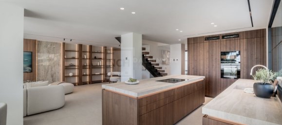 5 bedrooms Townhouse in Marbella, Spain No. 53602 7