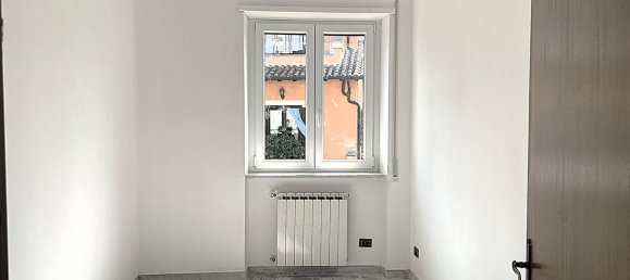 4 bedrooms Apartment in Rome, Italy No. 377714 18