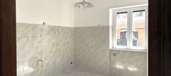 4 bedrooms Apartment in Rome, Italy No. 377714 10