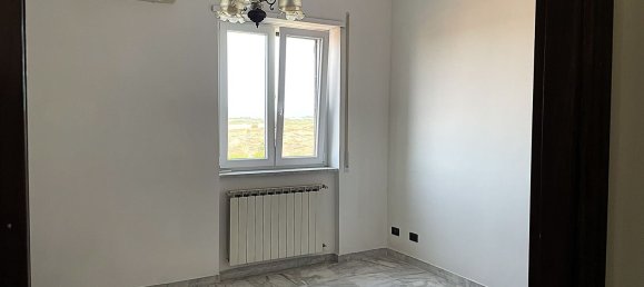 4 bedrooms Apartment in Rome, Italy No. 377714 19