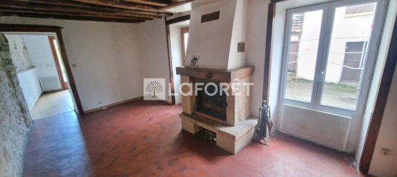 2 bedrooms House in Saint-Mammes, France No. 182157 4