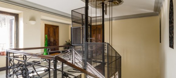 5غرفة شقة في Turin, Italy رقم 138993 8