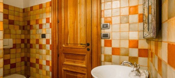 5غرفة شقة في Turin, Italy رقم 138993 17