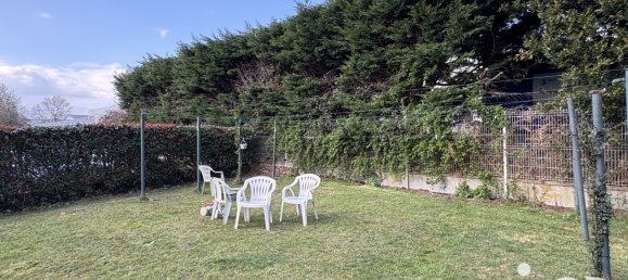 3 rooms Apartment in Saint-Herblain, France No. 348970 8