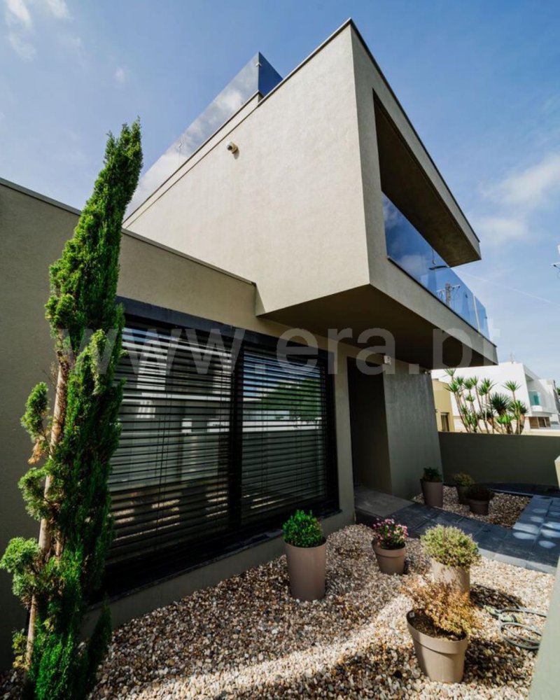 4 غرف نوم منزل في Madalena, Portugal رقم 18052