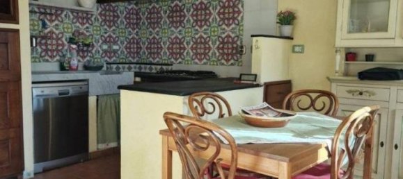 3-Zimmer Haus in Genoa, Italy, Nr. 64330 12