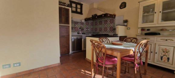 3-Zimmer Haus in Genoa, Italy, Nr. 64330 13