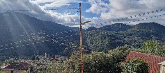 3-Zimmer Haus in Genoa, Italy, Nr. 64330 3