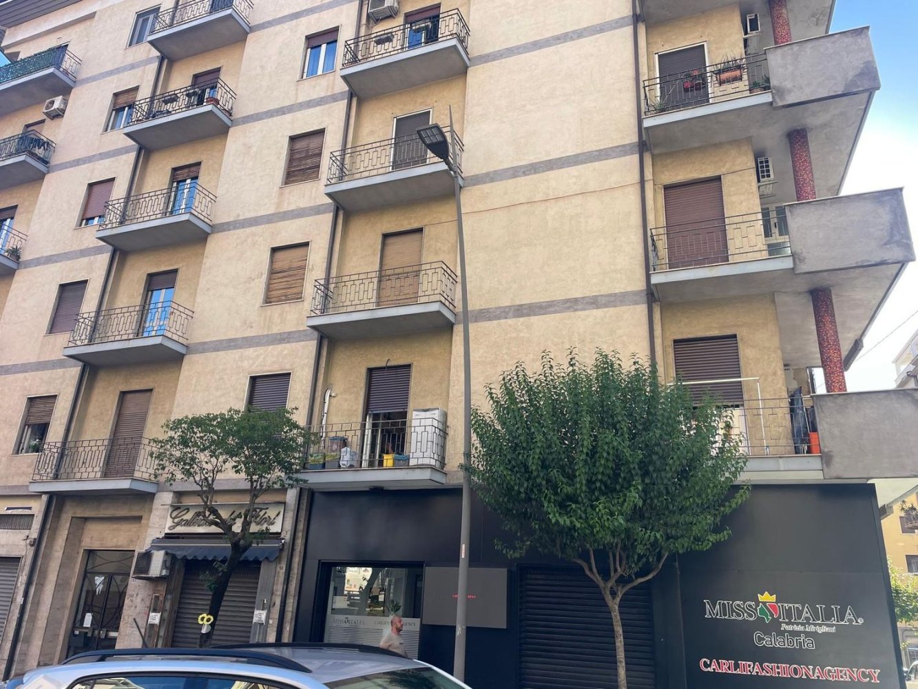 4 bedrooms Apartment in Cosenza, Italy No. 377821