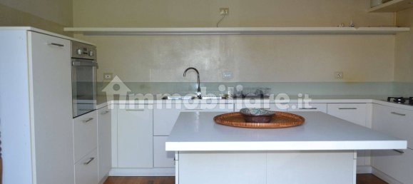 3 bedrooms Villa in Biella, Italy No. 292610 18