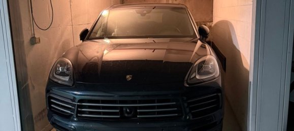 Garagem em Milan, Italy N.º 373637 2