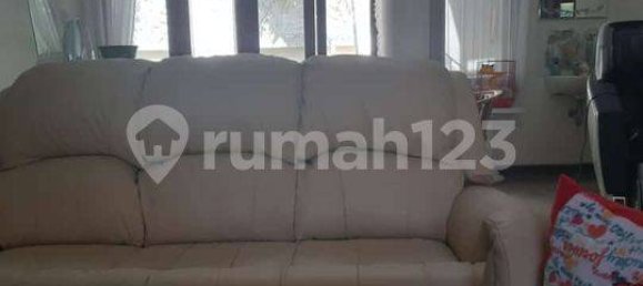 4 bedrooms House in Dukuh Pakis, Indonesia No. 1767 11