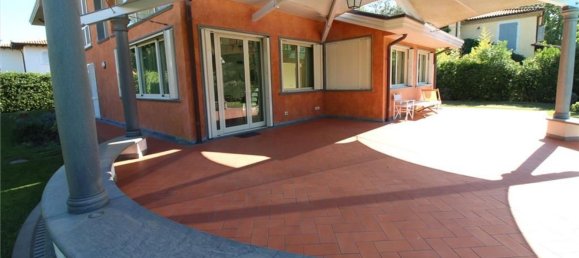 2 rooms Villa in Forte dei Marmi, Italy No. 288232 8