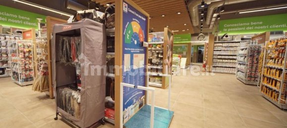 445m² Commercial property in Nonantola, Italy No. 317051 15