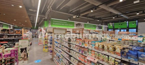 445m² Commercial property in Nonantola, Italy No. 317051 5