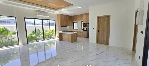 Вилла с 3 спальнями в Раваи, Таиланд № 26088 6