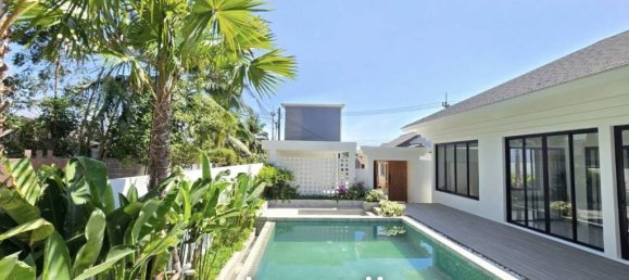 Вилла с 3 спальнями в Раваи, Таиланд № 26088 2