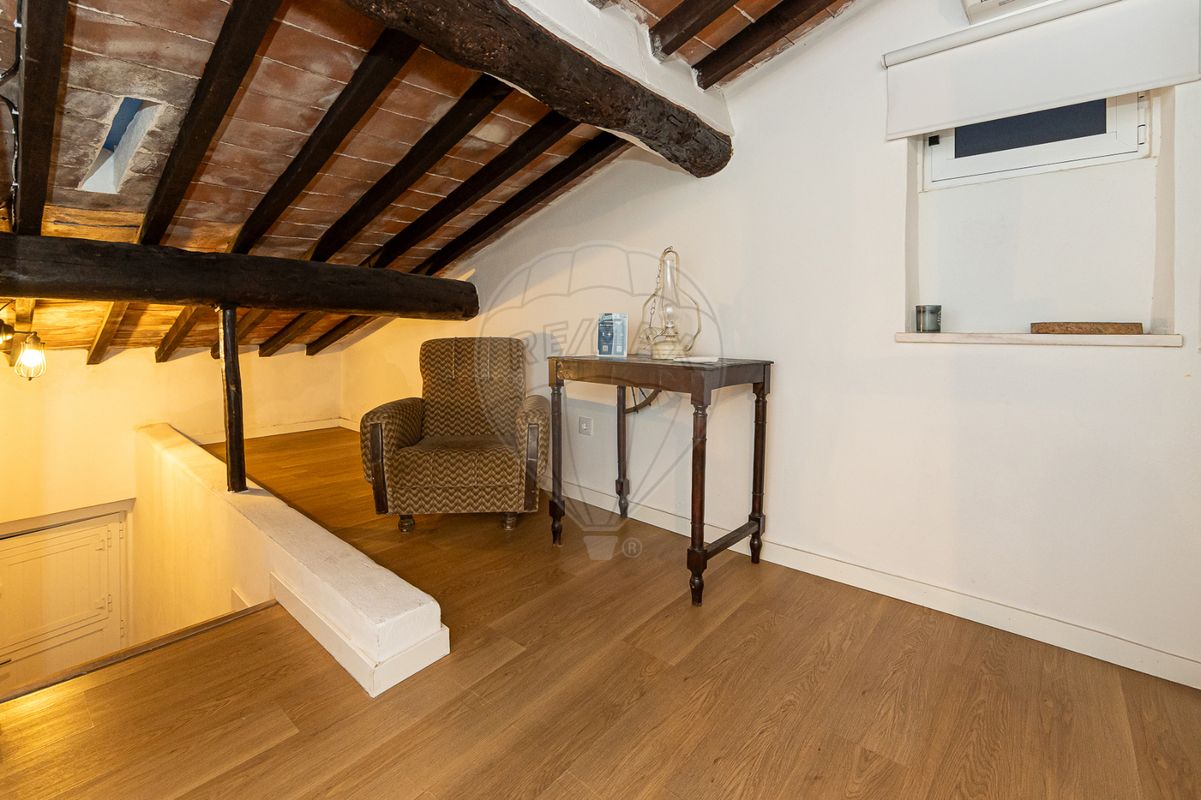 Casa T4 em Igrejinha, Portugal N.º 29240