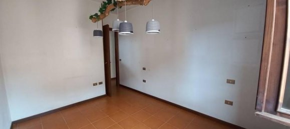 3 rooms House in Miradolo Terme, Italy No. 83329 11