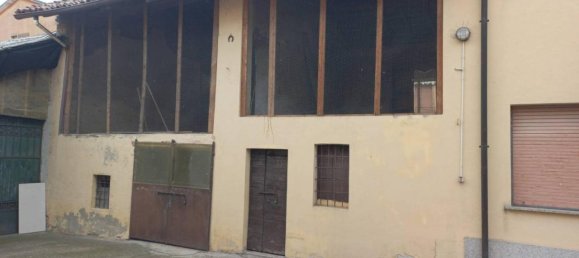 3 rooms House in Miradolo Terme, Italy No. 83329 10