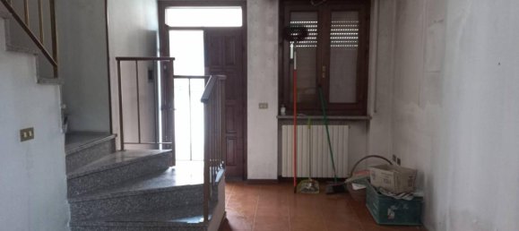 3 rooms House in Miradolo Terme, Italy No. 83329 6