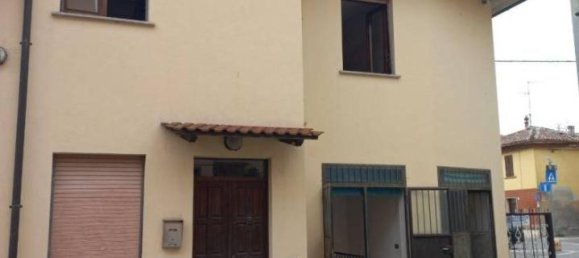 3 rooms House in Miradolo Terme, Italy No. 83329 21