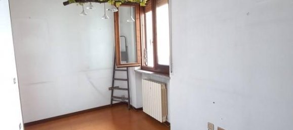 3 rooms House in Miradolo Terme, Italy No. 83329 14
