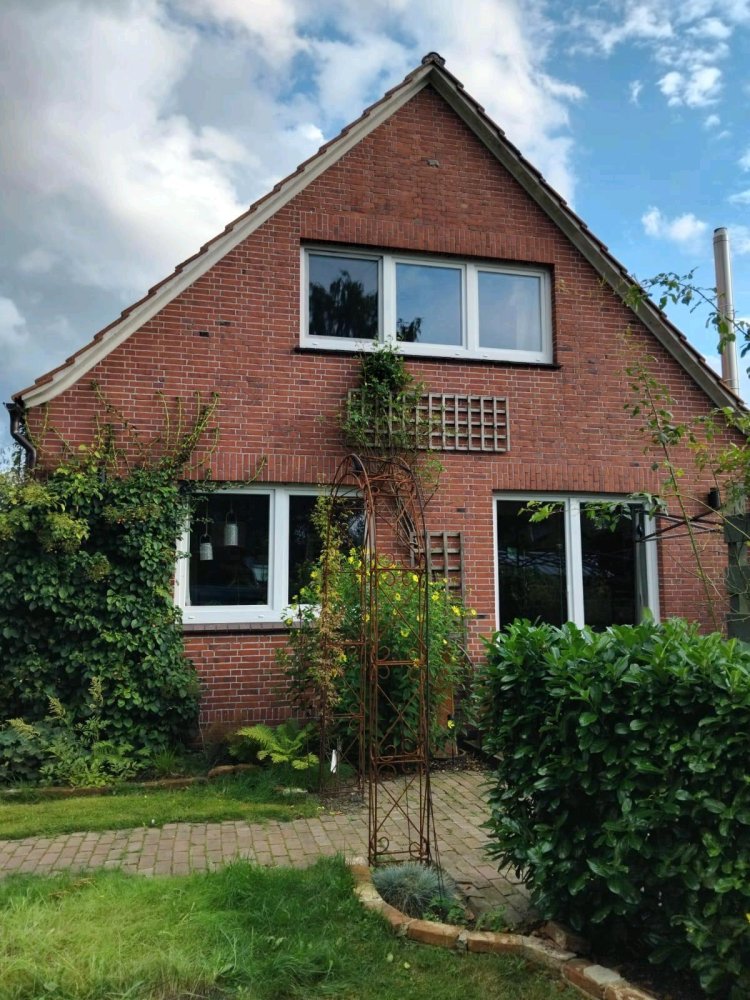 Дом с 4 спальнями в Leer, Германия № 296928