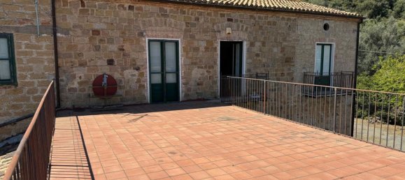 3غرفة منزل في Caronia, Italy رقم 282751 16