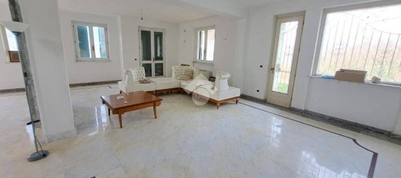 3 Schlafzimmer Villa in Patrica, Italy, Nr. 294059 2