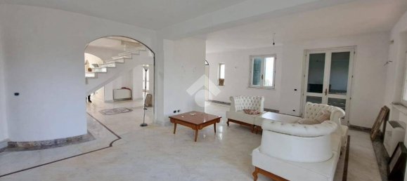 3 Schlafzimmer Villa in Patrica, Italy, Nr. 294059 4