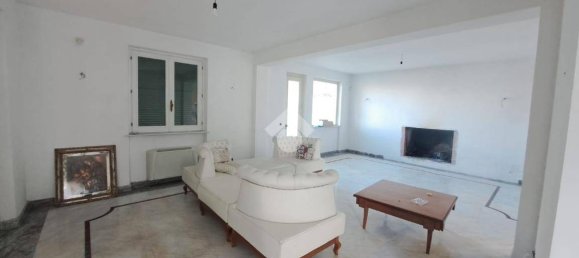 3 Schlafzimmer Villa in Patrica, Italy, Nr. 294059 7