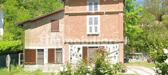 3 Schlafzimmer Haus in Incisa Scapaccino, Italy, Nr. 191937 5