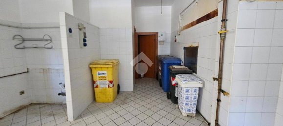 36m² Commercial property in Bellaria Igea Marina, Italy No. 296476 11