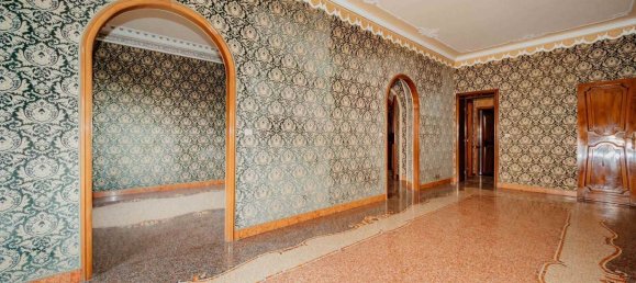 Edificio en Vigevano, Italy 800 m² No. 360936 9