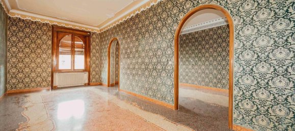 Edificio en Vigevano, Italy 800 m² No. 360936 4