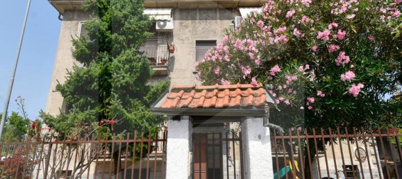 Квартира с 3 комнатами в Парабьяго, Италия № 27648 3