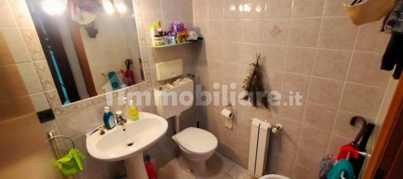 2 bedrooms Apartment in Guidonia Montecelio, Italy No. 267869 4