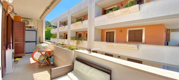 2 rooms Apartment in Rome, Italy No. 288542 3