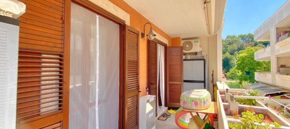 2 rooms Apartment in Rome, Italy No. 288542 2