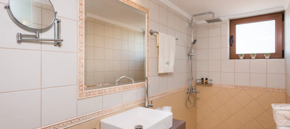 5 bedrooms Villa in Chania, Greece No. 8634 27